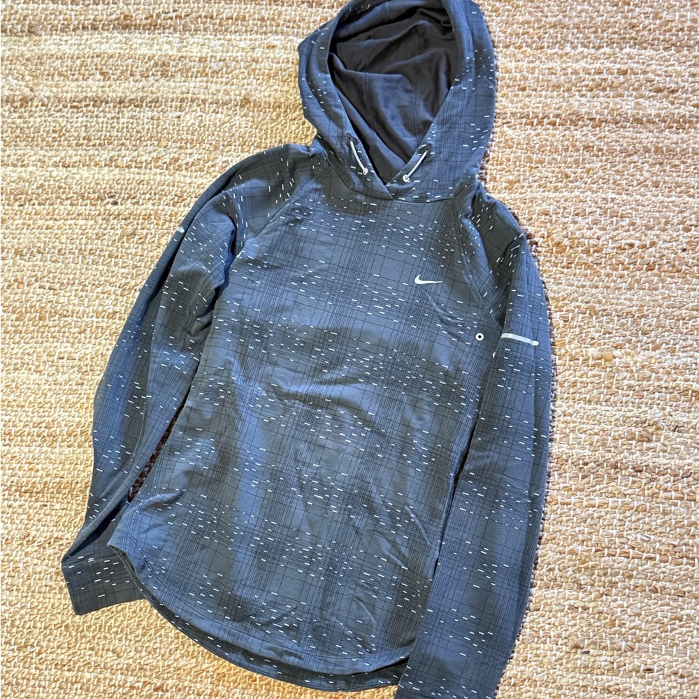 Nike Dri-FIT Running Hoodie – XS – Reflective + Hidden Zip Pocket